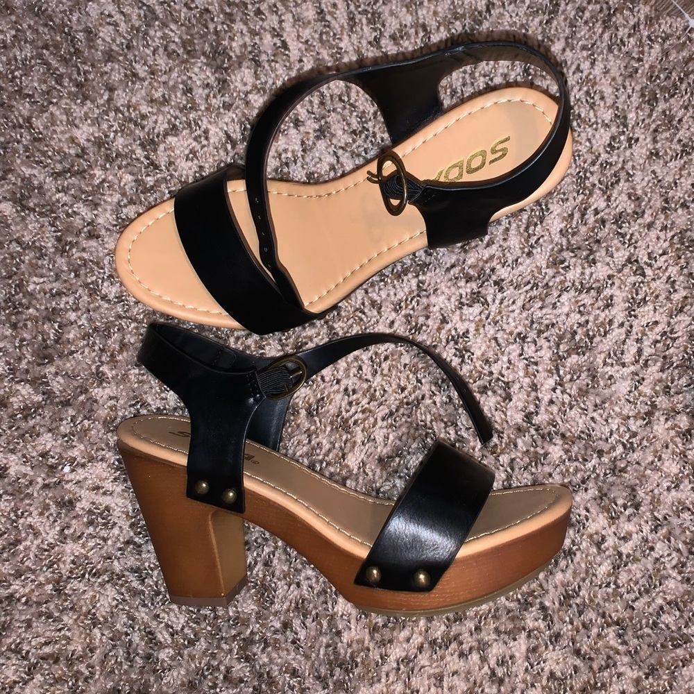 Soda heels new without tag.